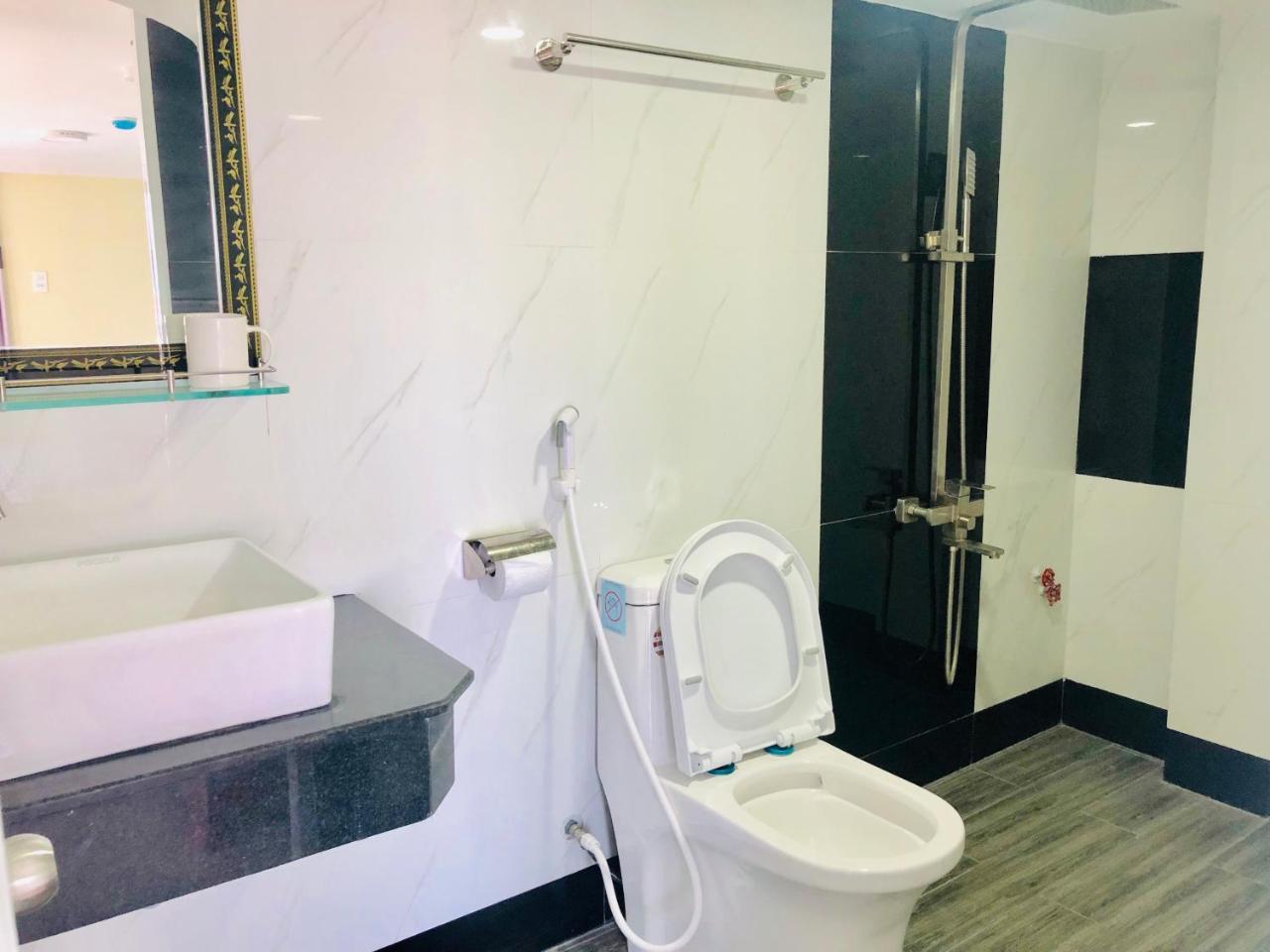 Ngoc Huong Hostel&Apartments Quy Nhon Buitenkant foto