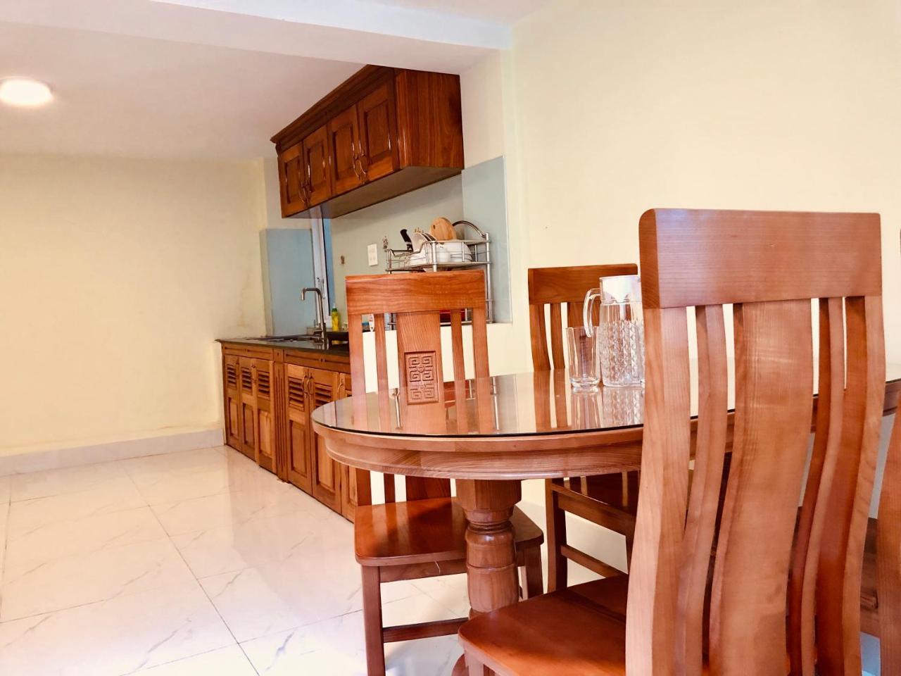 Ngoc Huong Hostel&Apartments Quy Nhon Buitenkant foto